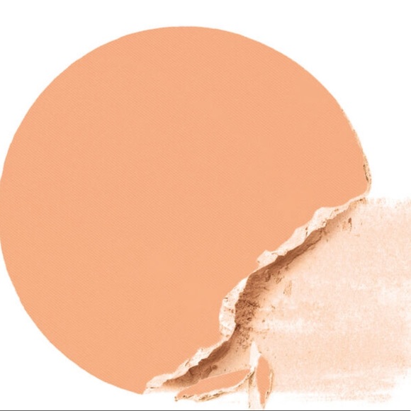 Brand new Ultra HD Microfinishing Pressed Powder by Make Up Forever - Picture 9 of 9